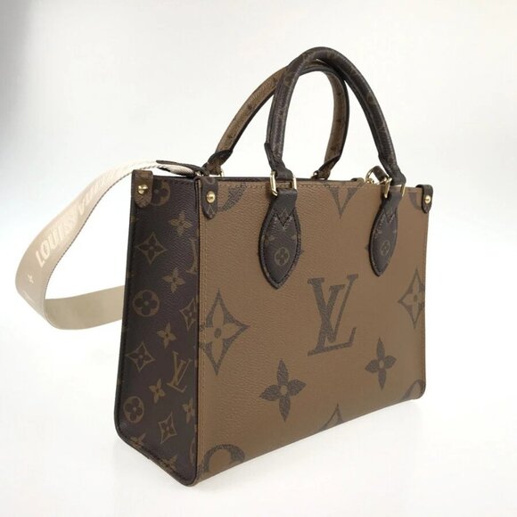 LOUIS VUITTON Monogram Giant On The Go PM M46373 Hand bag - Picture 3 of 15
